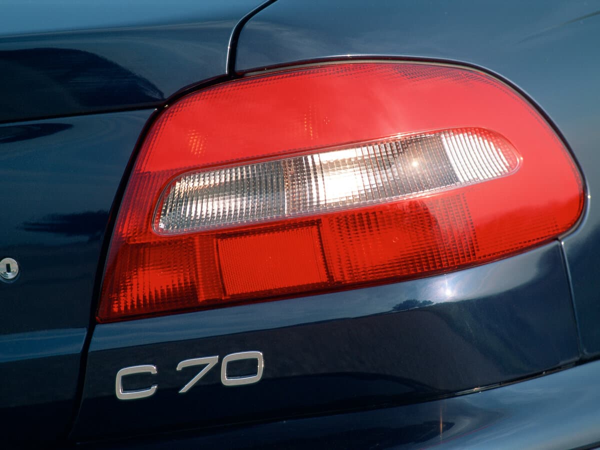 Volvo C70 I — Detal