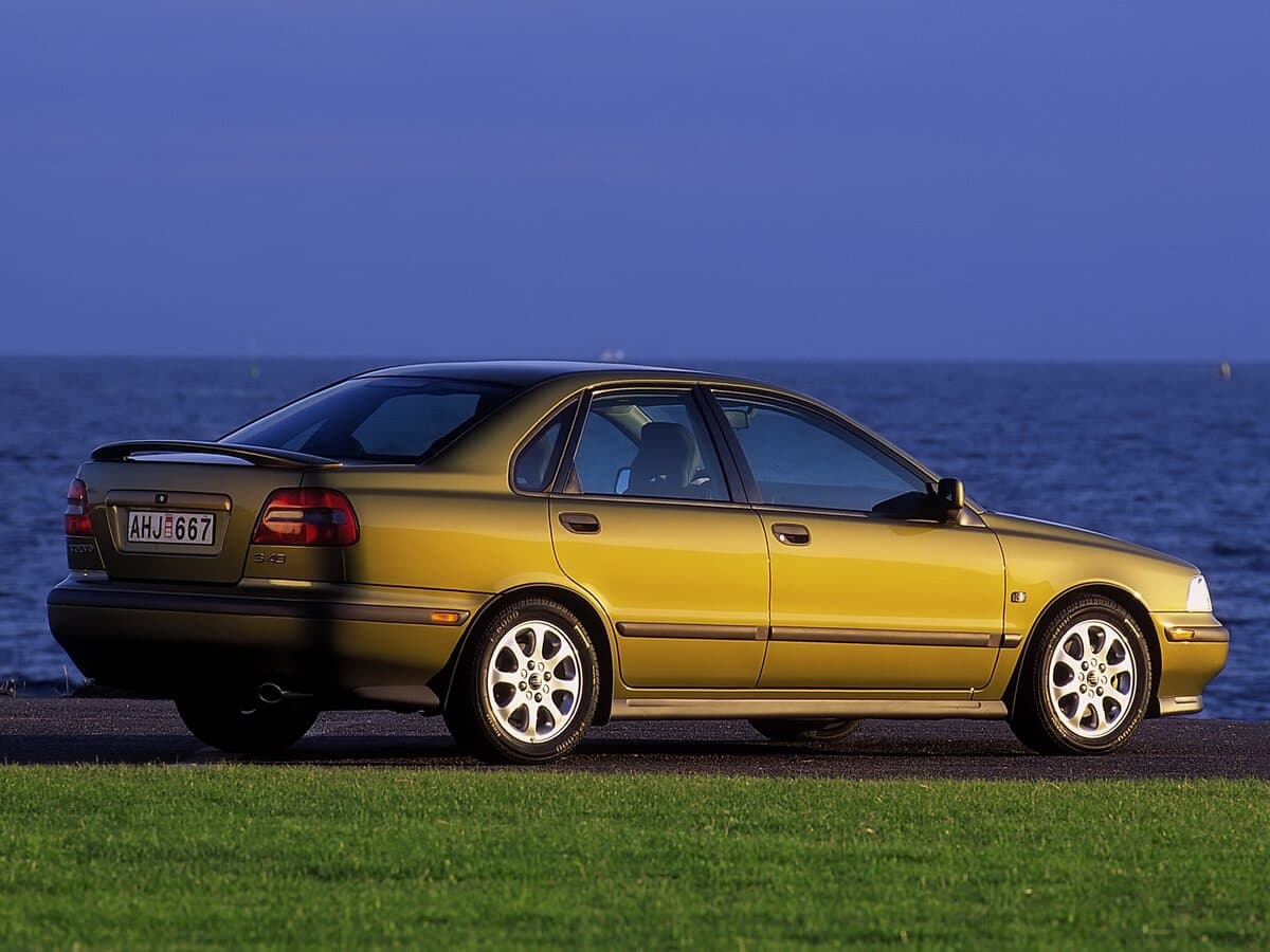 Volvo S40 I — 3/4 arxadan