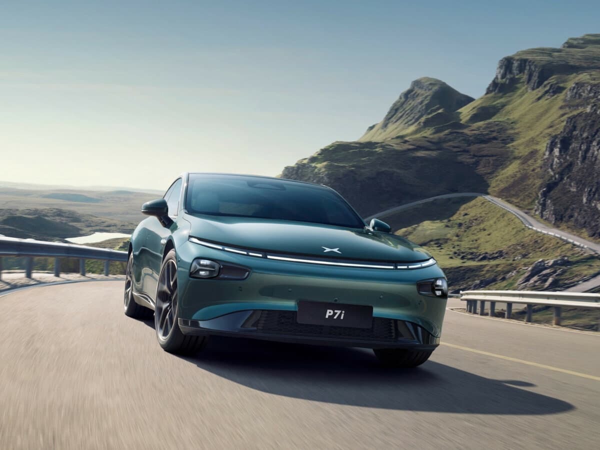 Xpeng P7i 2023 – 2025 — Öndən