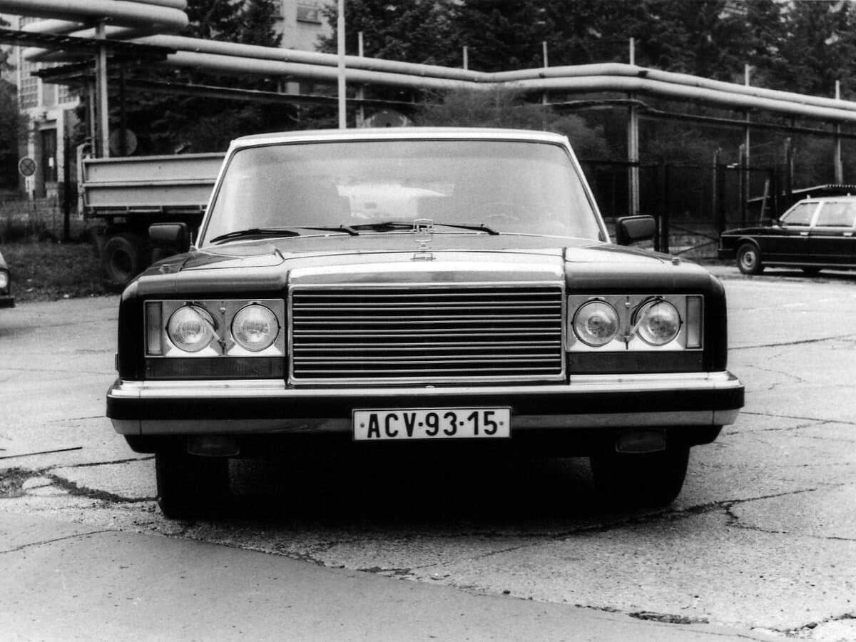 Zil 4104 1978 – 2002 — Öndən