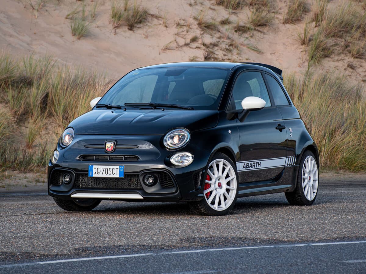 Abarth 695 I Restayling — Əsas şəkil