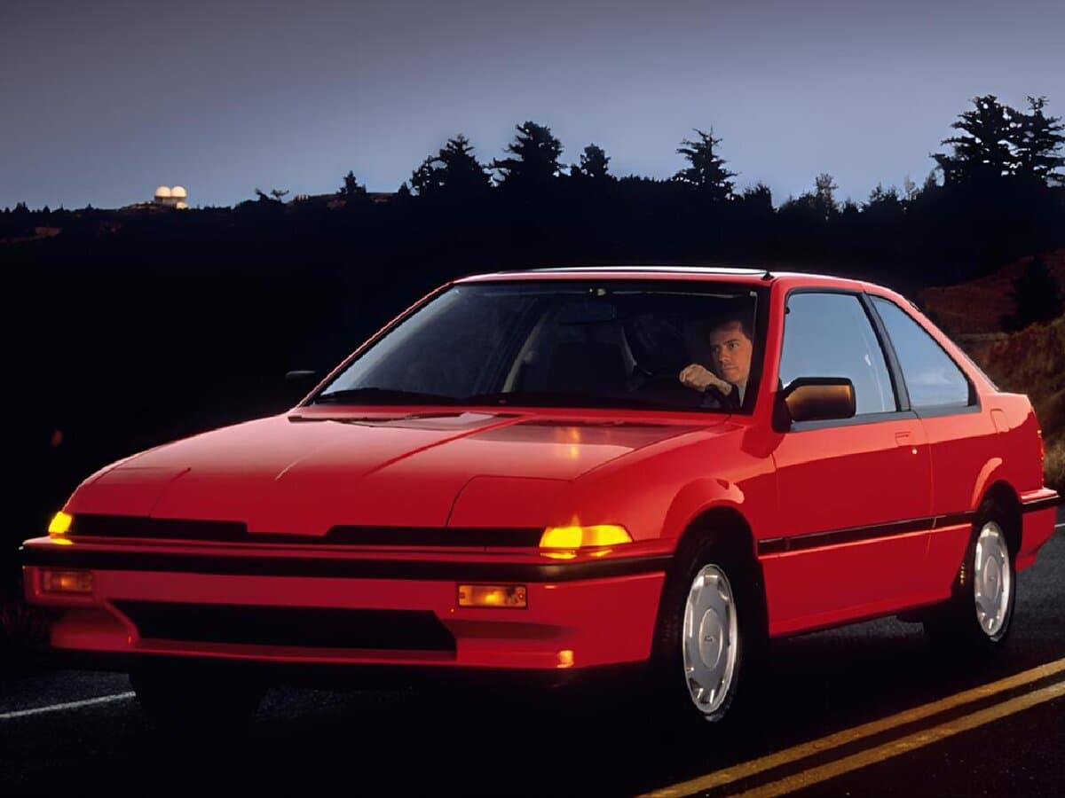 Acura Integra I — Yandan