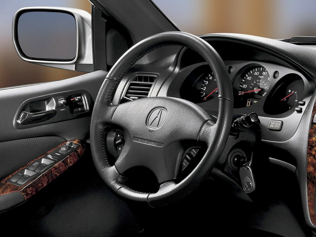 Acura MDX I — Sükan