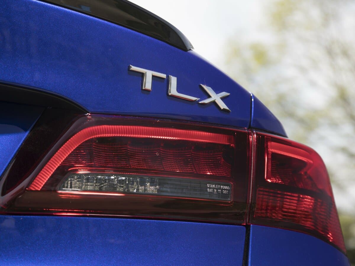 Acura TLX I Restayling — Detal
