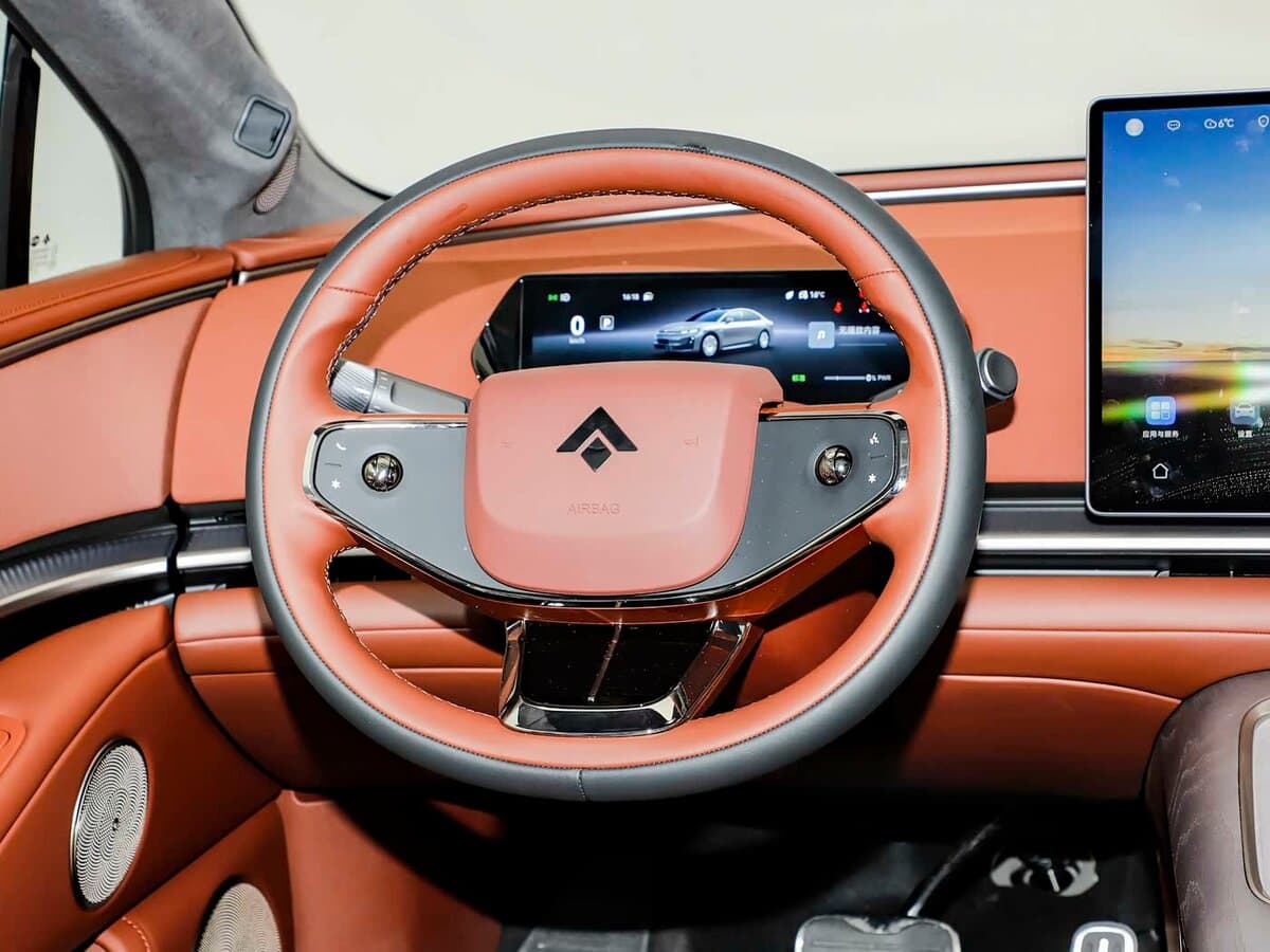 Aion Hyptec A800 2026 – indiyədək — Sükan