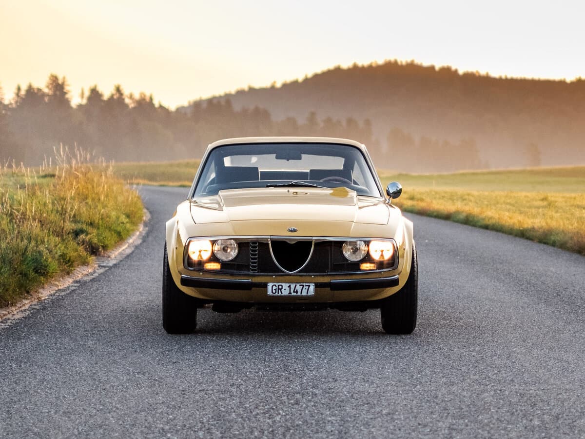 Alfa Romeo 105/115 1965 – 1977 — Öndən