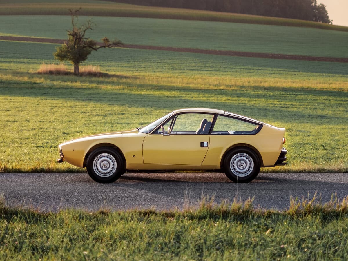 Alfa Romeo 105/115 1965 – 1977 — Yandan