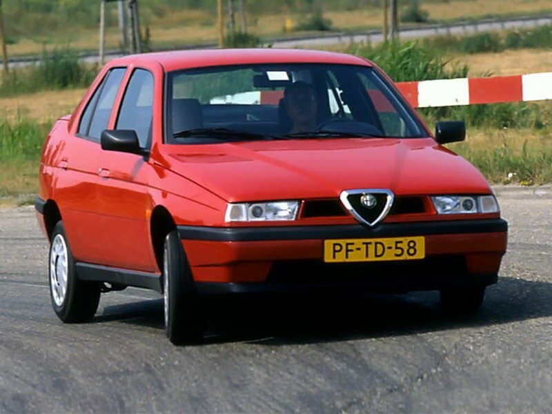 Alfa Romeo 155 I Restayling — Öndən