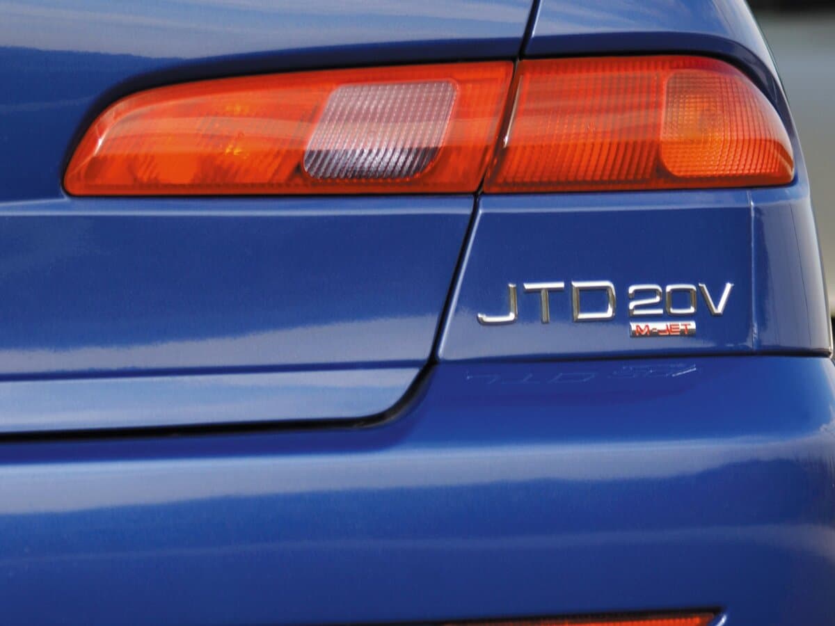 Alfa Romeo 156 I Restayling 2 — Detal