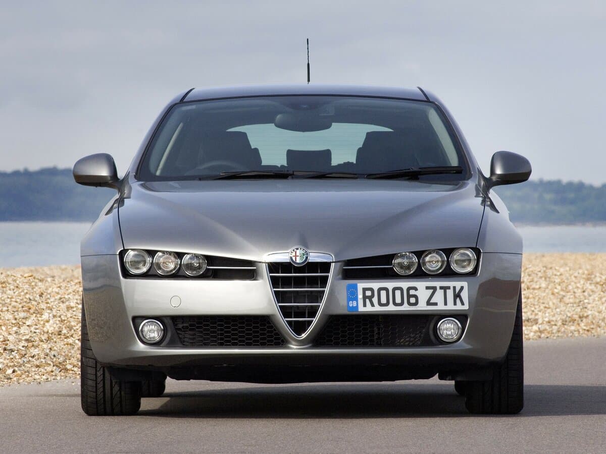 Alfa Romeo 159 2005 – 2011 — Öndən