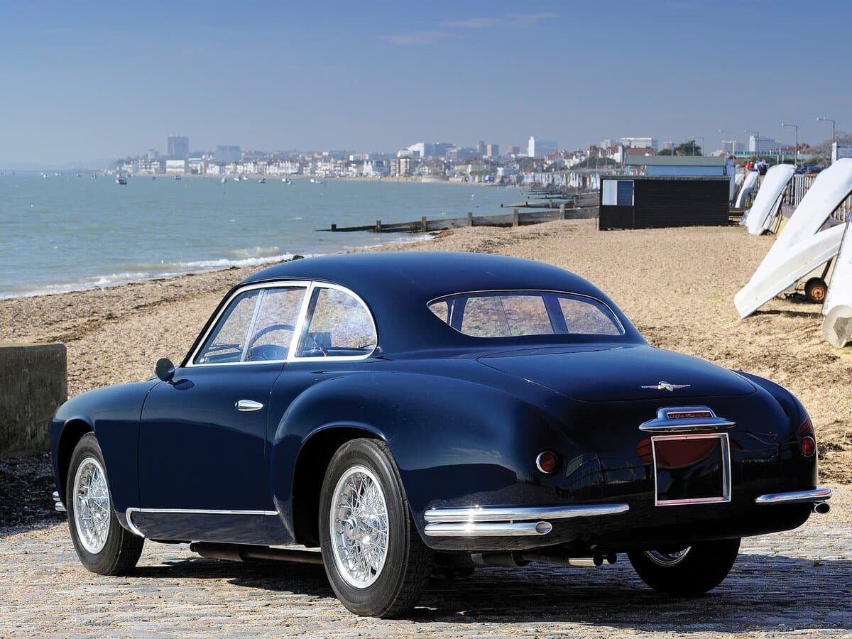 Alfa Romeo 1900 1950 – 1959 — 3/4 arxadan