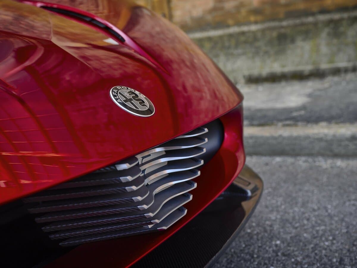 Alfa Romeo 33 Stradale 2024 – 2024 — Salon, arxadan