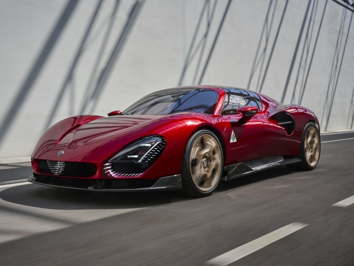 Alfa Romeo 33 Stradale 2024 – 2024 — Əsas şəkil