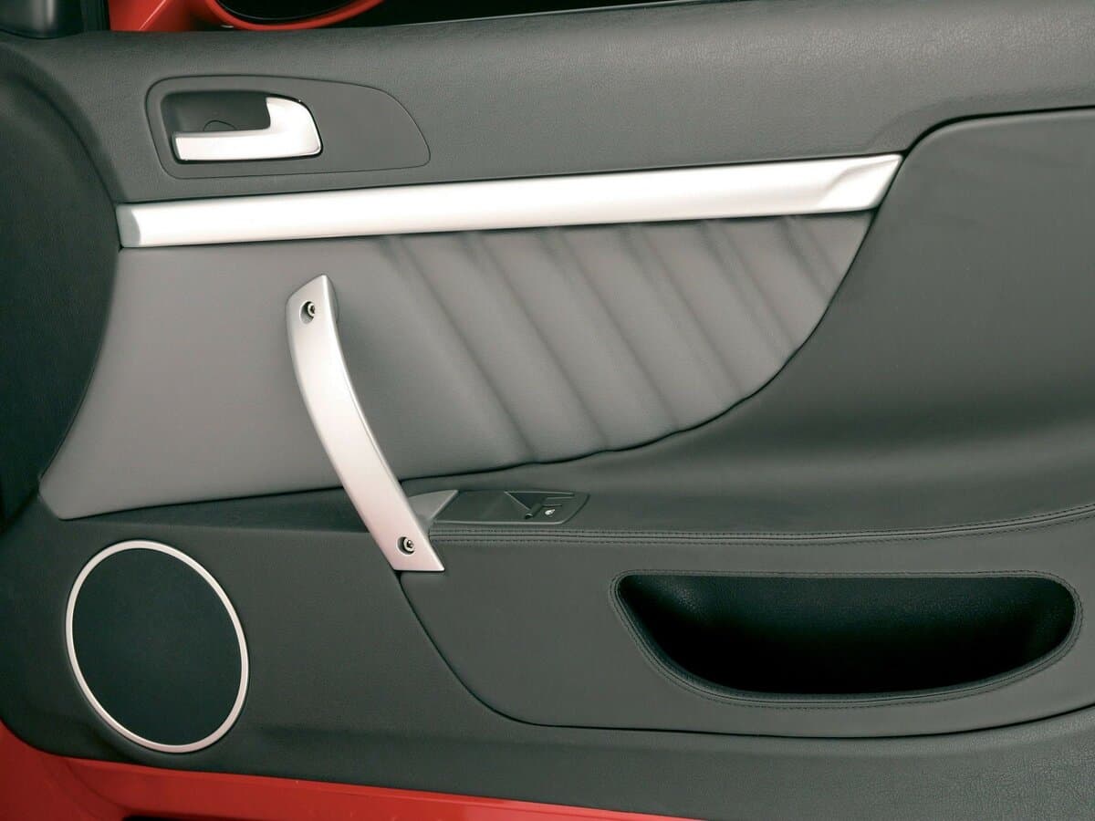 Alfa Romeo Brera I — Qapı