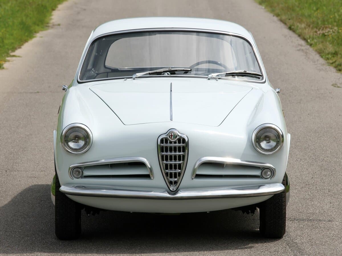 Alfa Romeo Giulietta I — Öndən