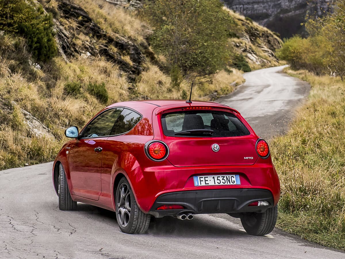 Alfa Romeo MiTo I Restayling 2 — 3/4 arxadan