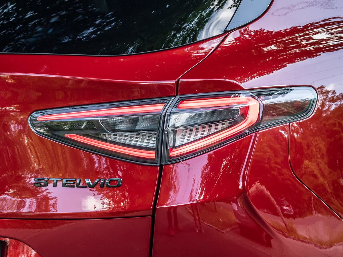 Alfa Romeo Stelvio I — Detal