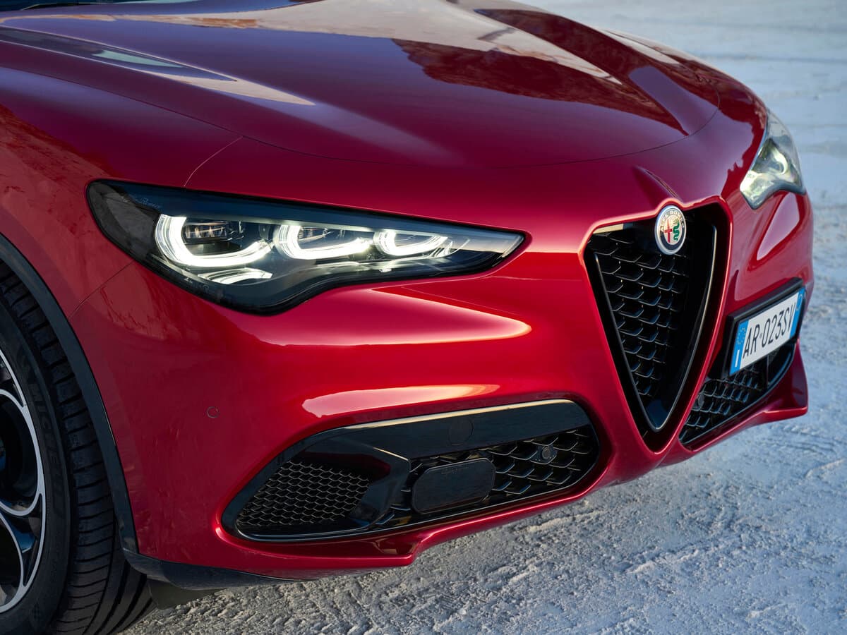 Alfa Romeo Stelvio I Restayling 2 — Fara
