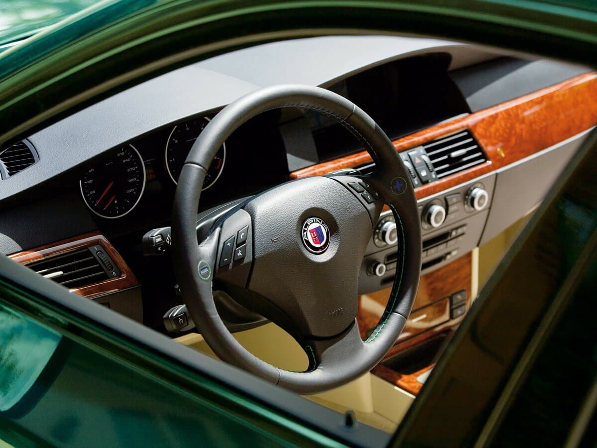 Alpina B5 E60/61 Restayling — Sükan