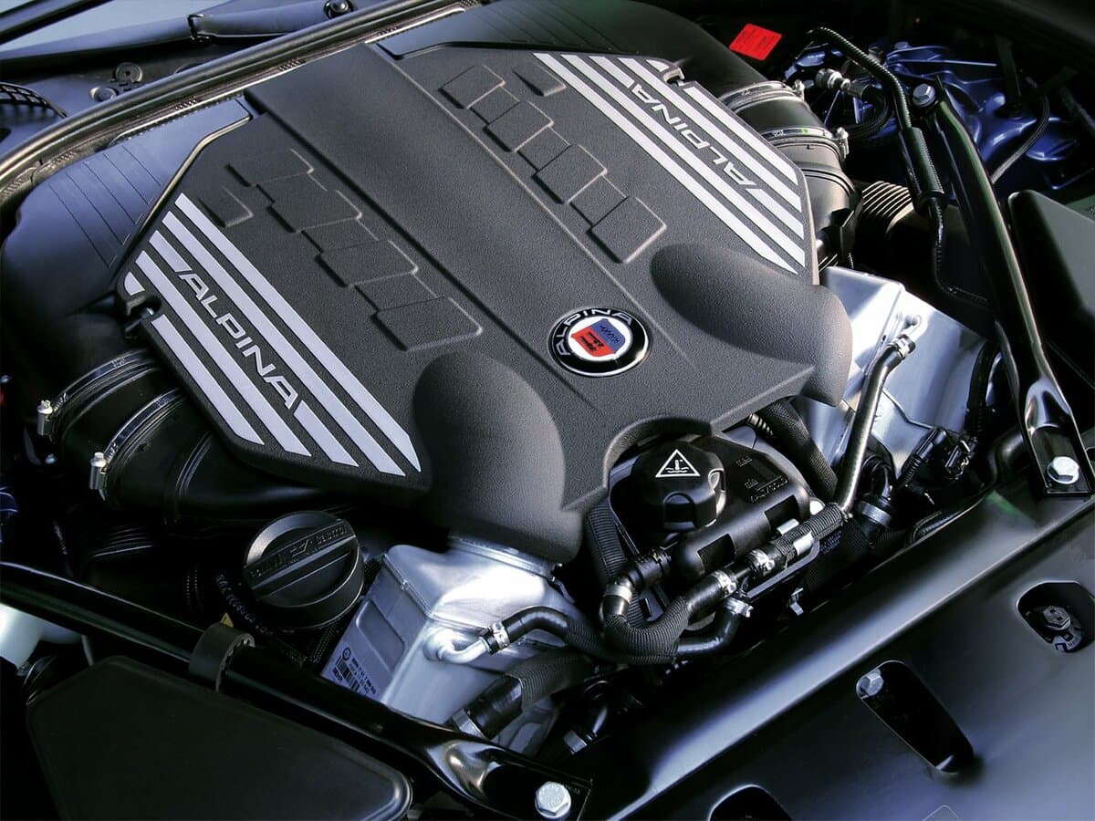 Alpina B5 F10/F11 — Salon, öndən
