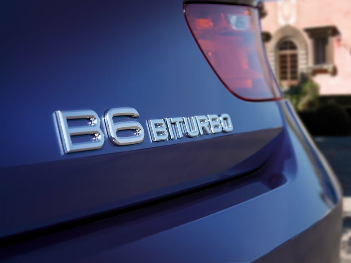 Alpina B6 F12/F13 — Salon, öndən