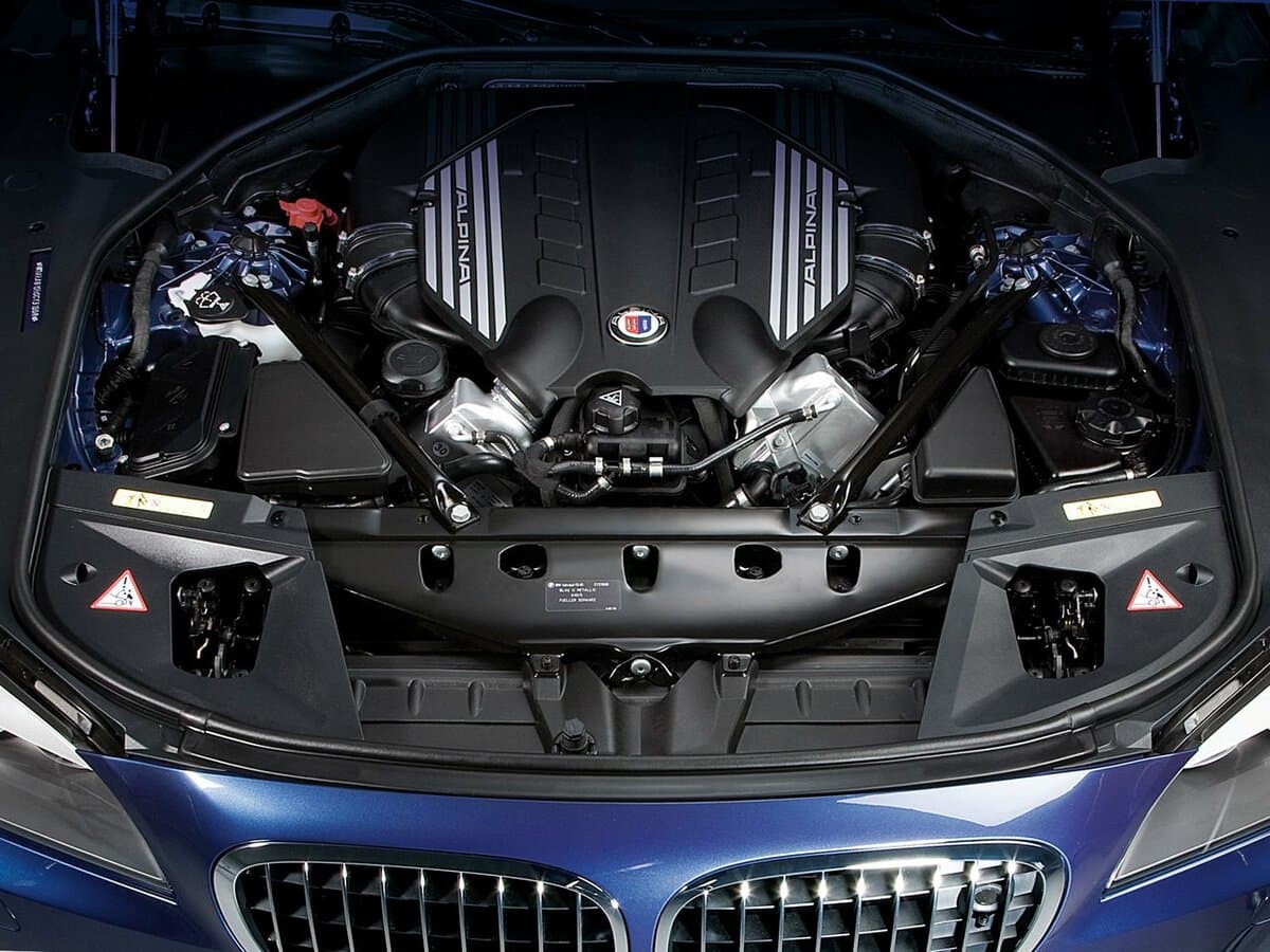Alpina B7 F01/F02 — Salon, arxadan