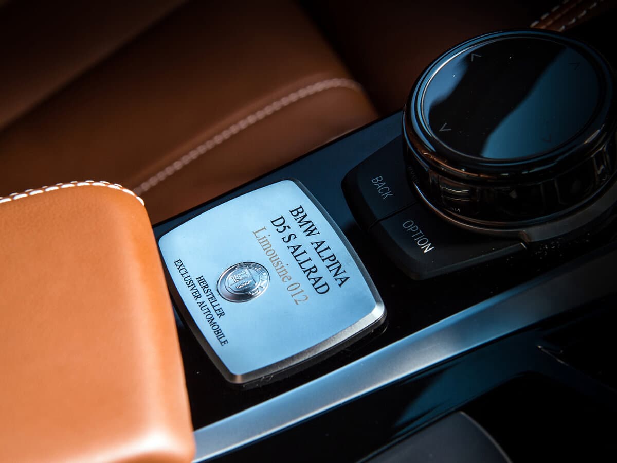 Alpina D5 G30/G31 — Salon, arxadan