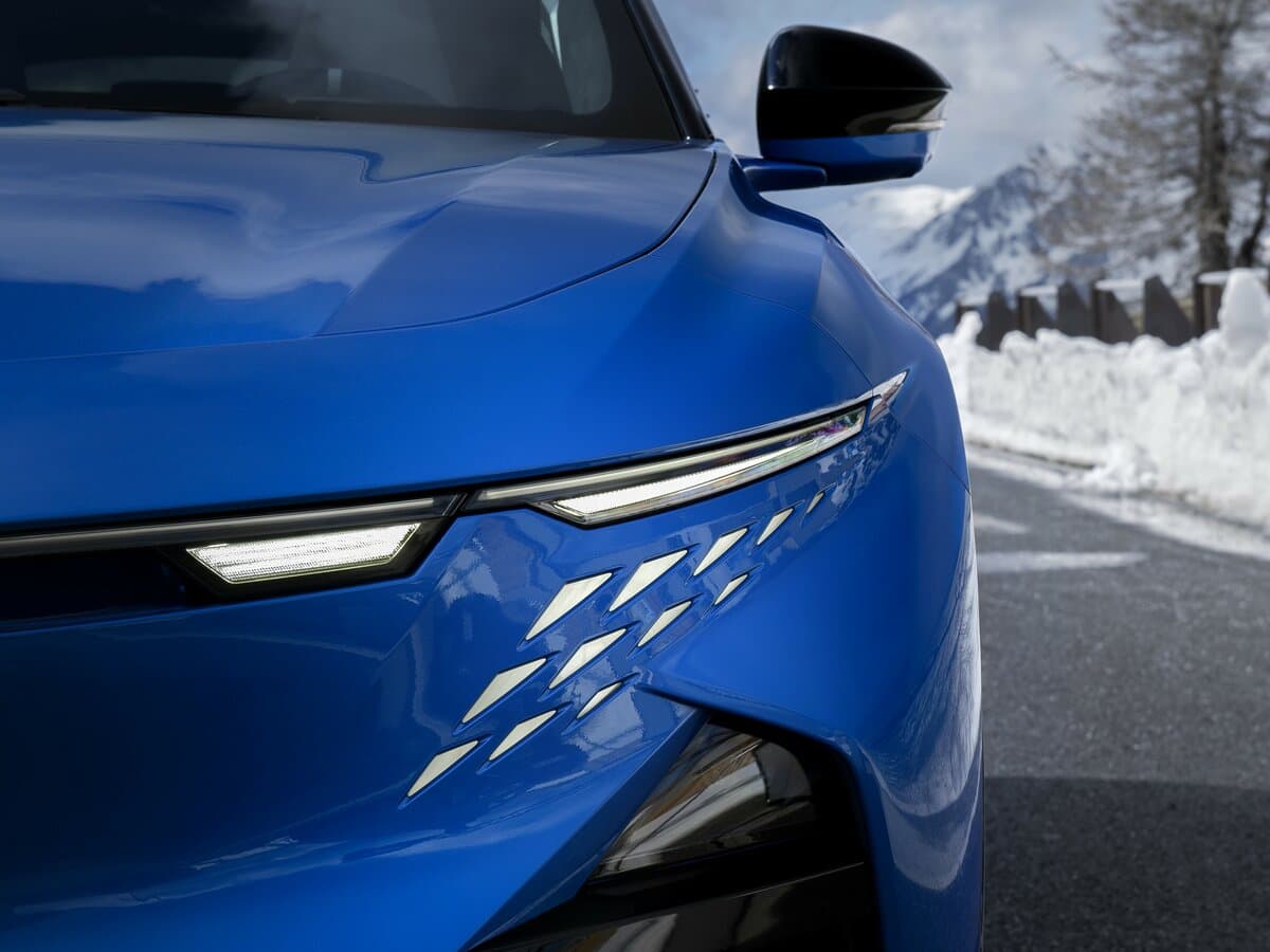 Alpine A390 2025 – indiyədək — Fara