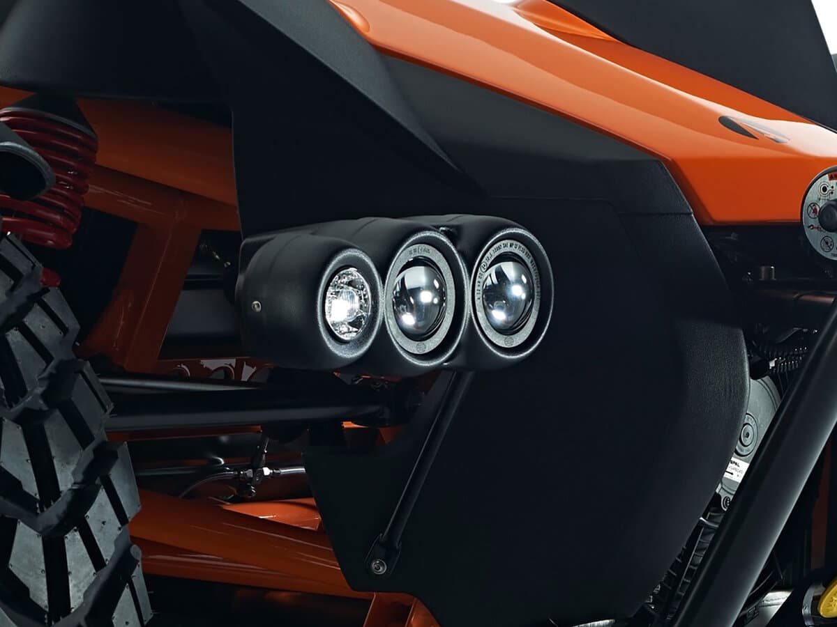 Ariel Nomad I — Fara