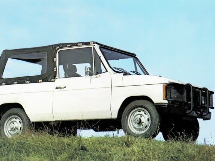 Aro 10 1984 – 2006 — Yandan