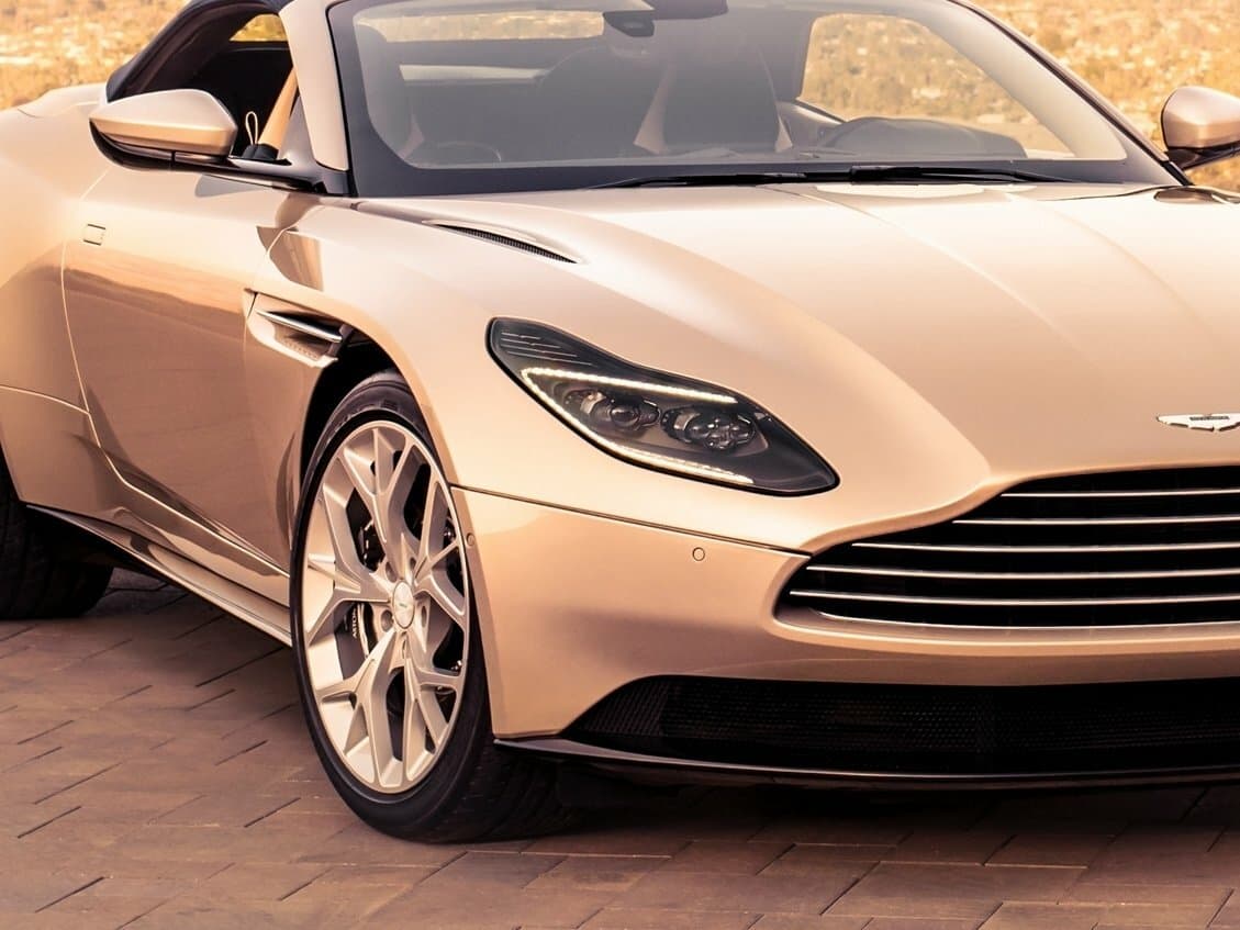 Aston Martin DB11 I — Fara