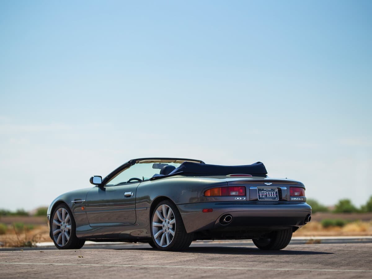 Aston Martin DB7 I Restayling — 3/4 arxadan