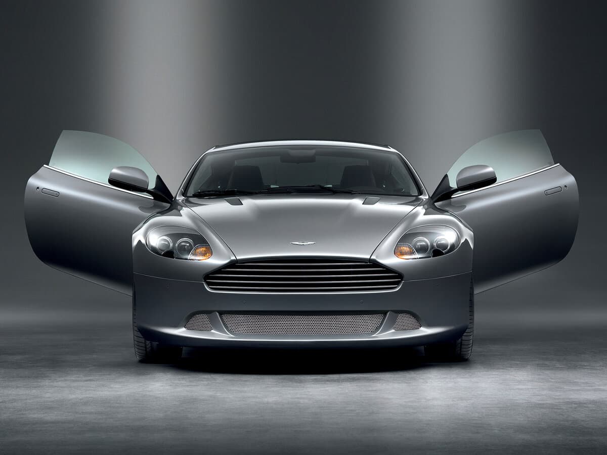 Aston Martin DB9 I Restayling — Öndən