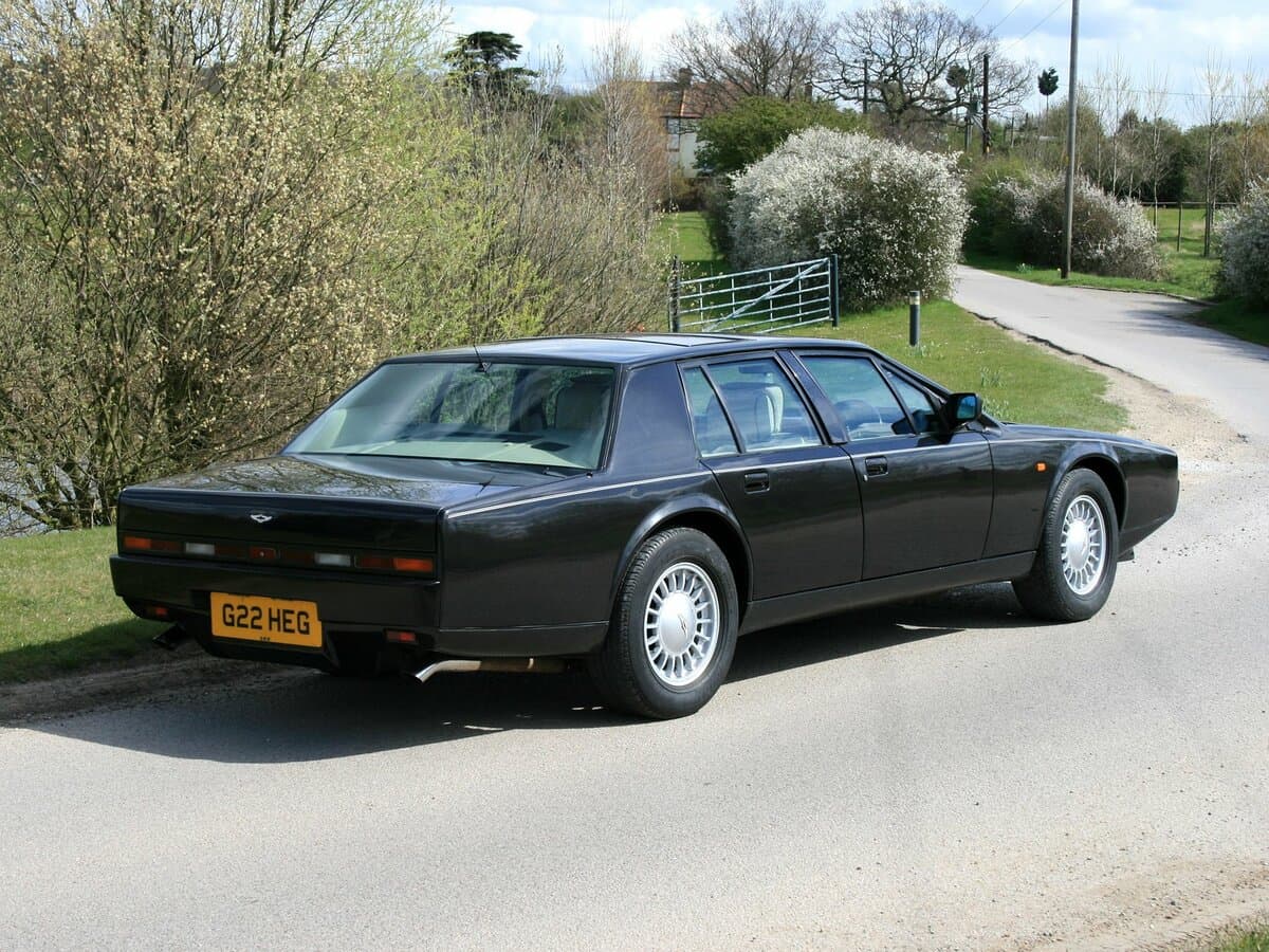Aston Martin Lagonda 1976 – 1997 — 3/4 arxadan