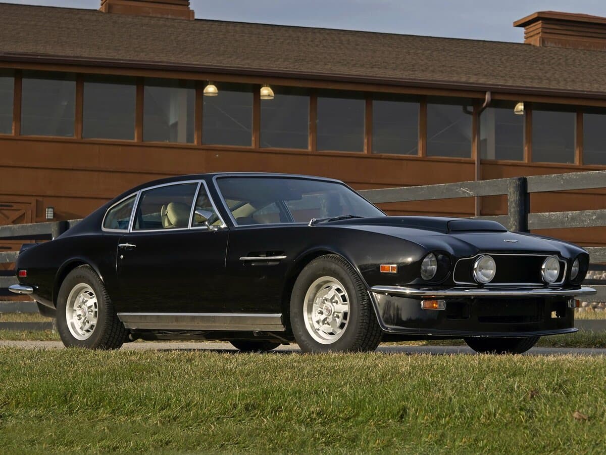 Aston Martin V8 Vantage I — Əsas şəkil