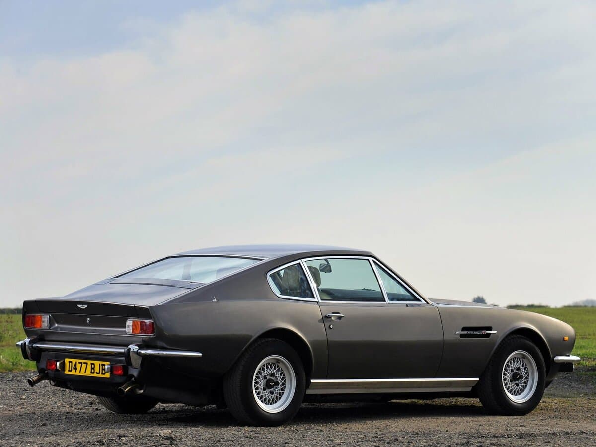 Aston Martin V8 Vantage I — 3/4 arxadan