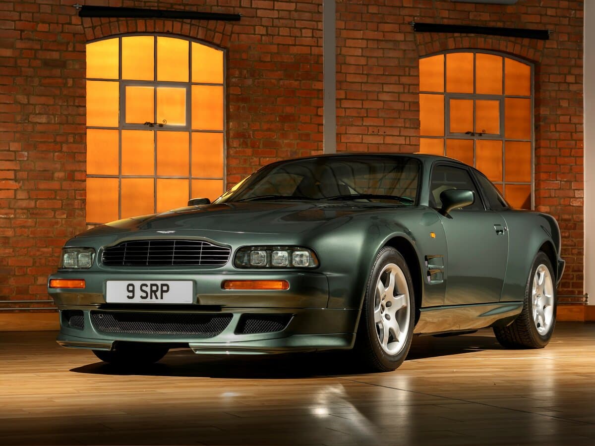 Aston Martin V8 Vantage II — Əsas şəkil