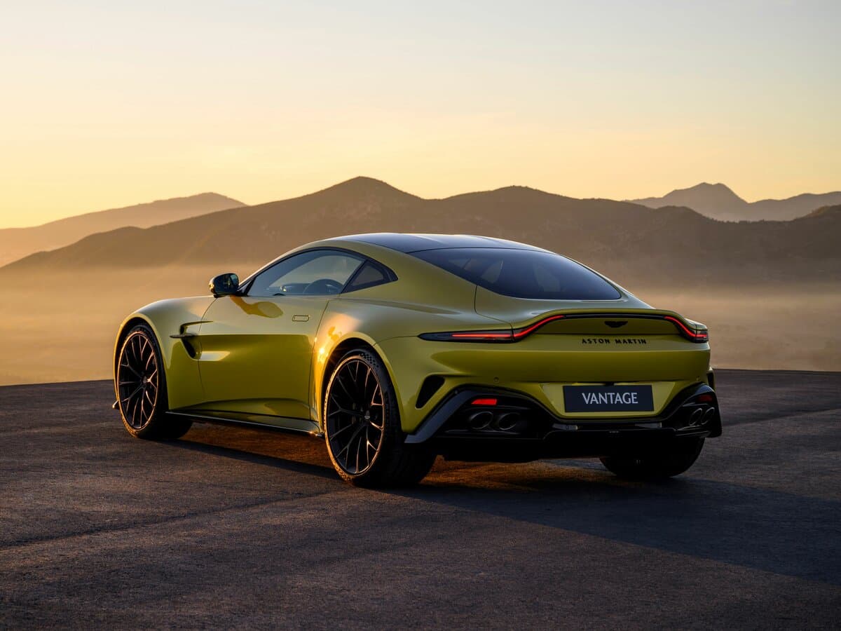 Aston Martin V8 Vantage IV Restayling — 3/4 arxadan