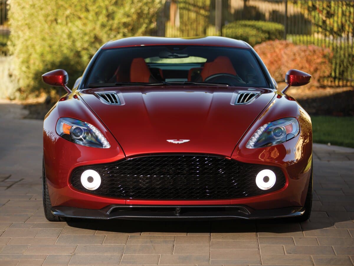 Aston Martin Vanquish Zagato II — Öndən