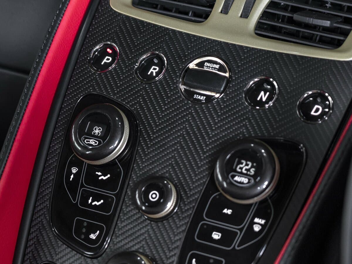 Aston Martin Vanquish Zagato II — Salon, öndən