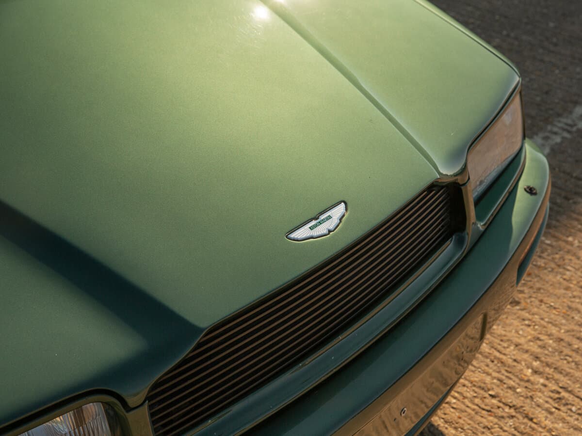 Aston Martin Virage I — Fara