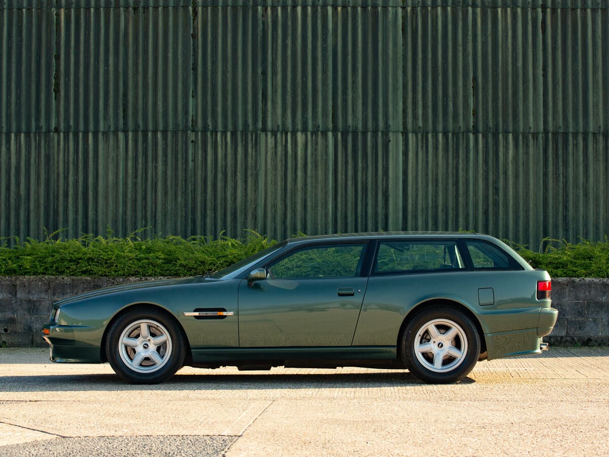 Aston Martin Virage I — Yandan