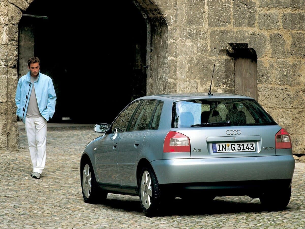 Audi A3 I (8L) Restayling — 3/4 arxadan