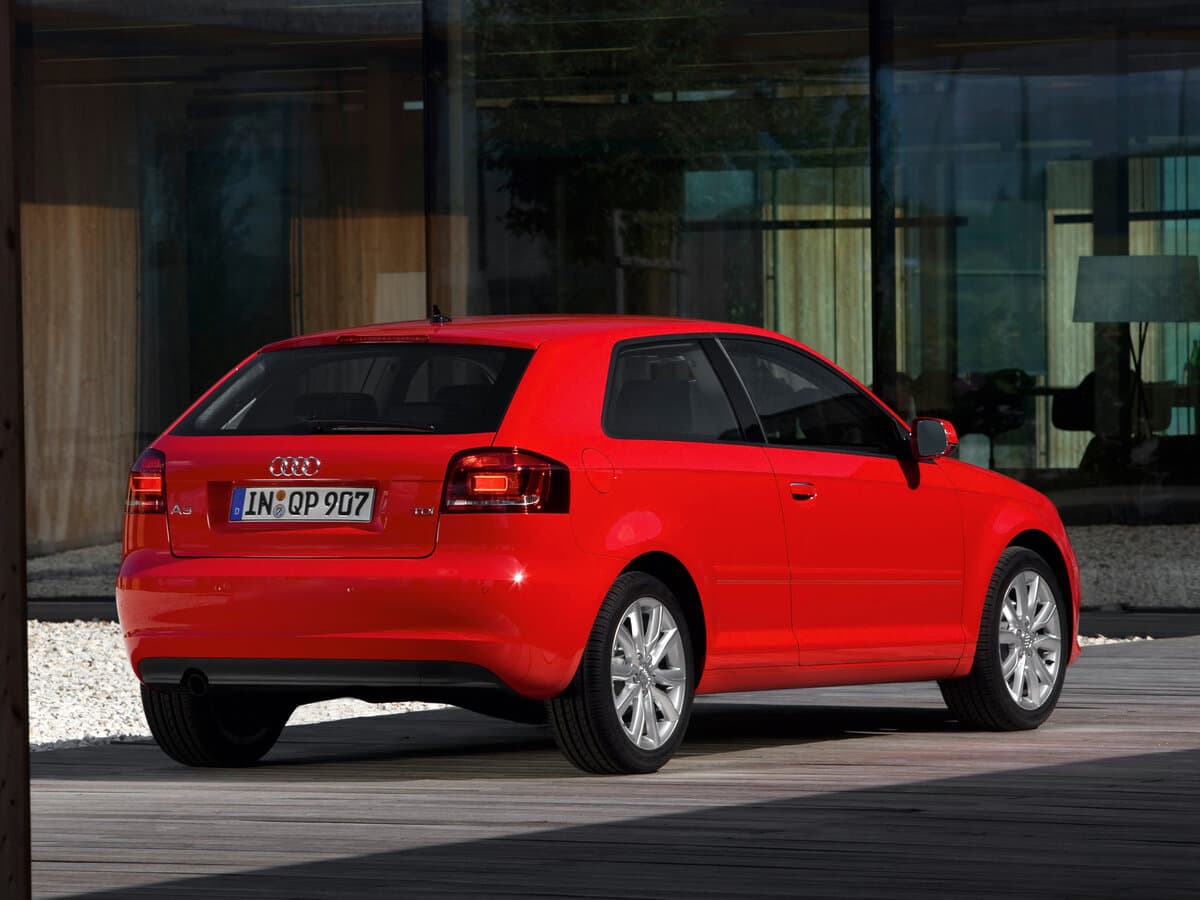 Audi A3 II (8P) Restayling 2 — 3/4 arxadan