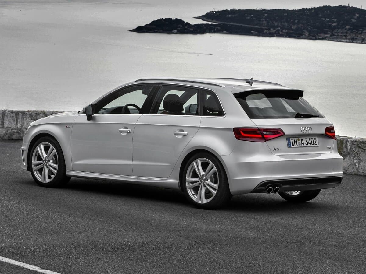 Audi A3 III (8V) — 3/4 arxadan