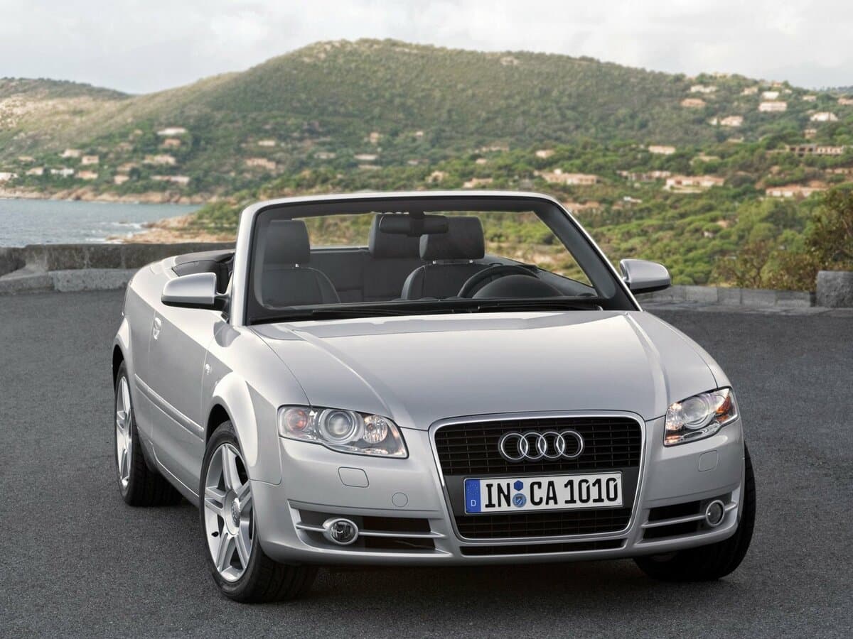 Audi A4 III (B7) — Öndən