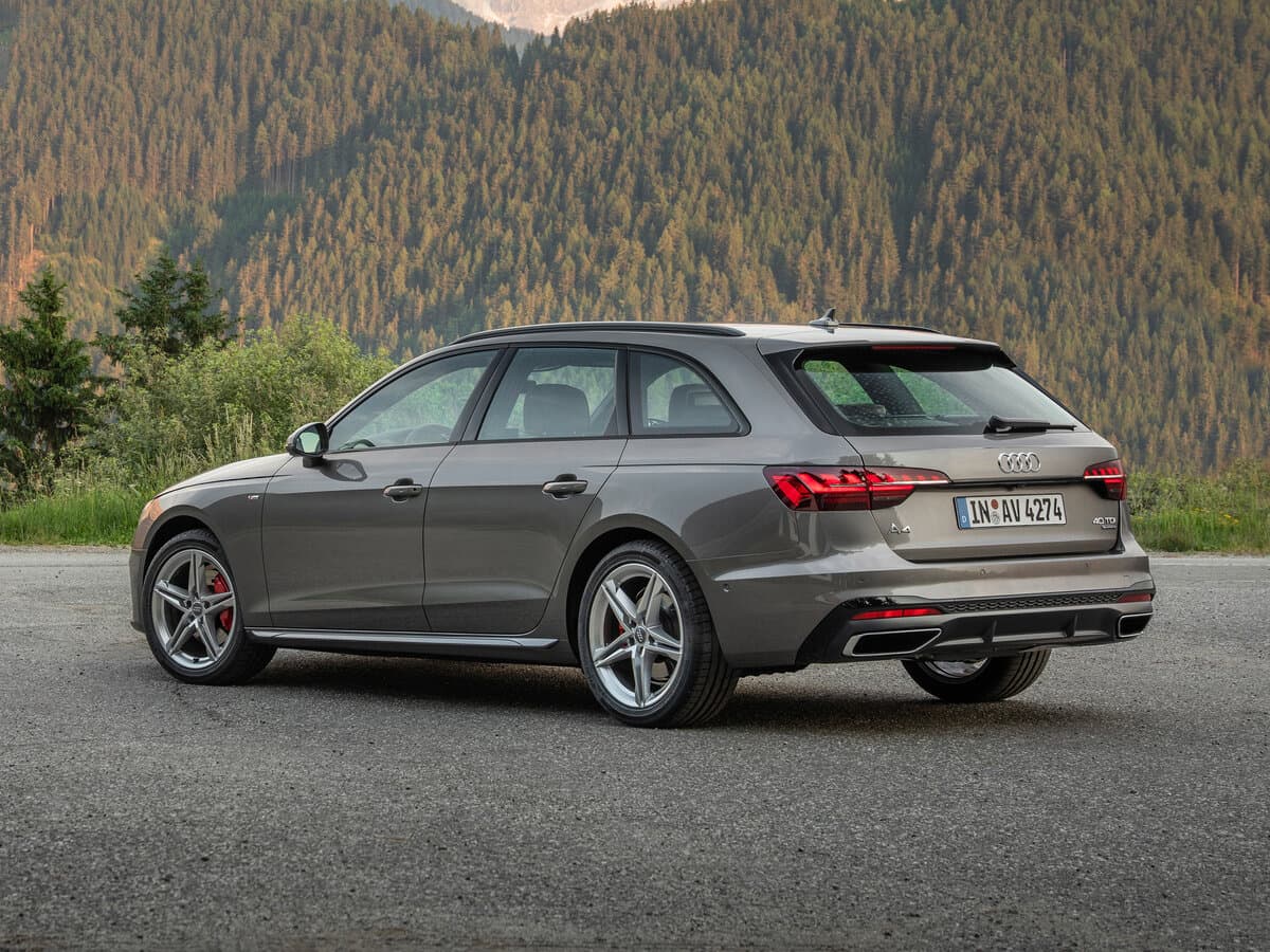 Audi A4 V (B9) Restayling — 3/4 arxadan