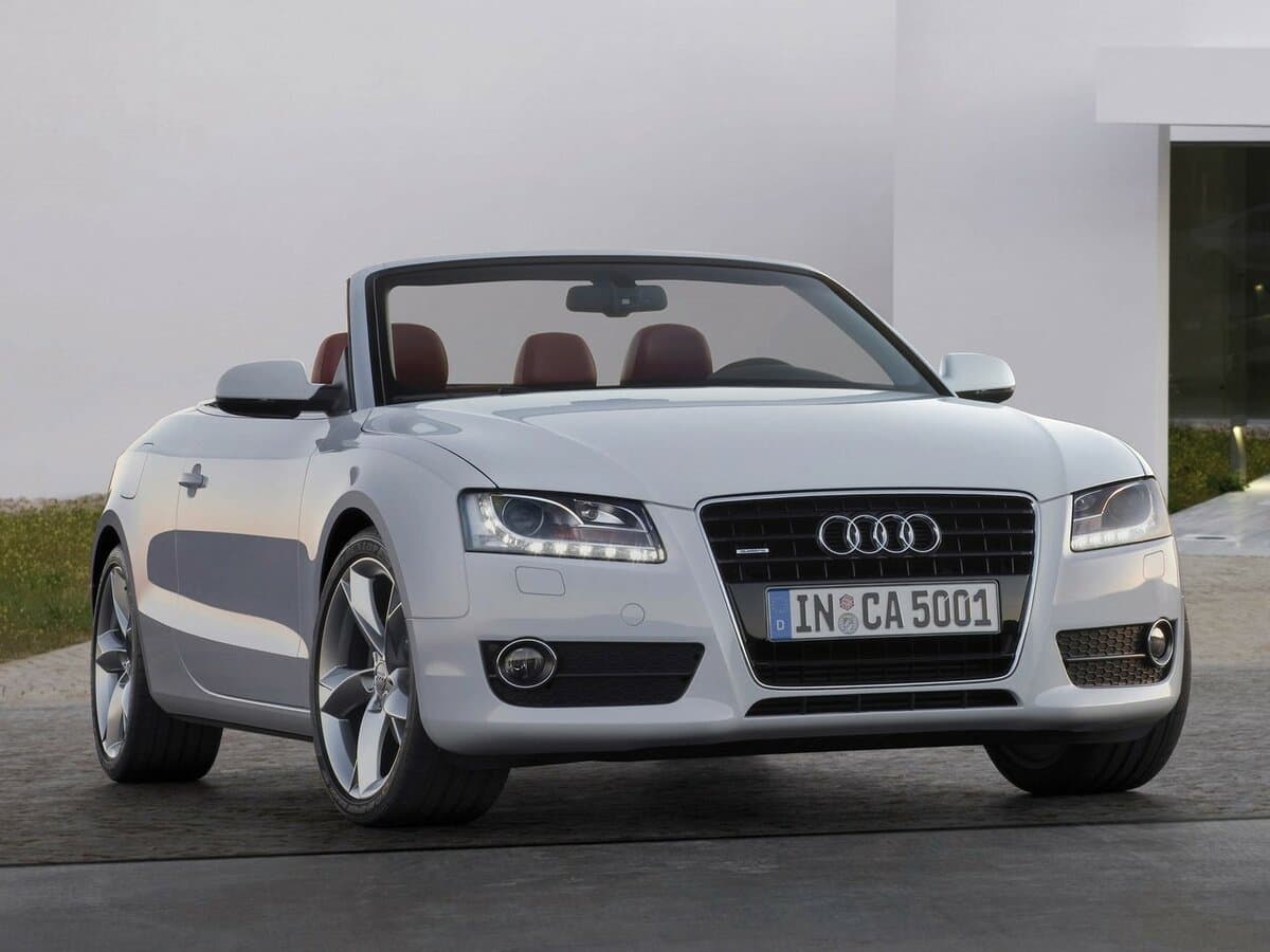 Audi A5 I (8T) — Öndən