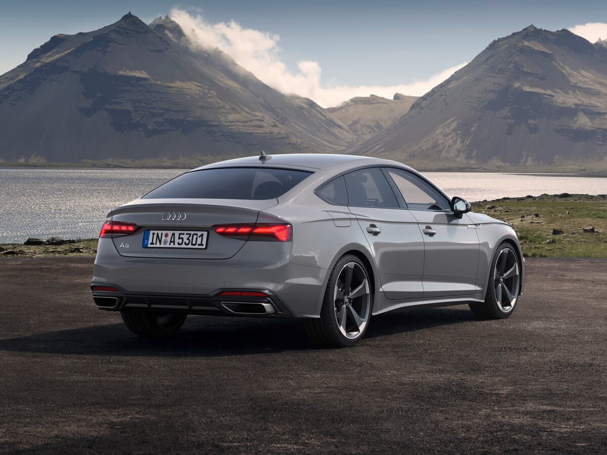 Audi A5 II (F5) Restayling — 3/4 arxadan