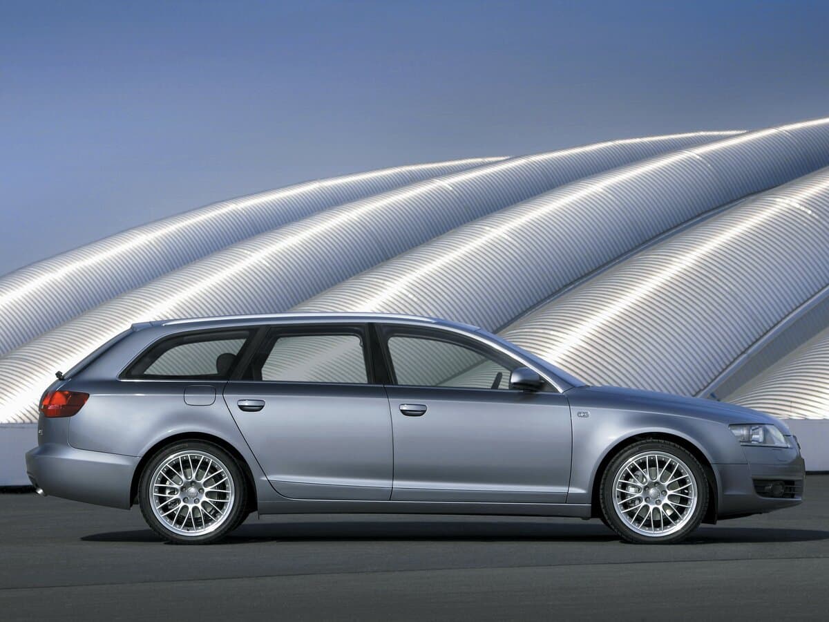 Audi A6 III (C6) — Yandan